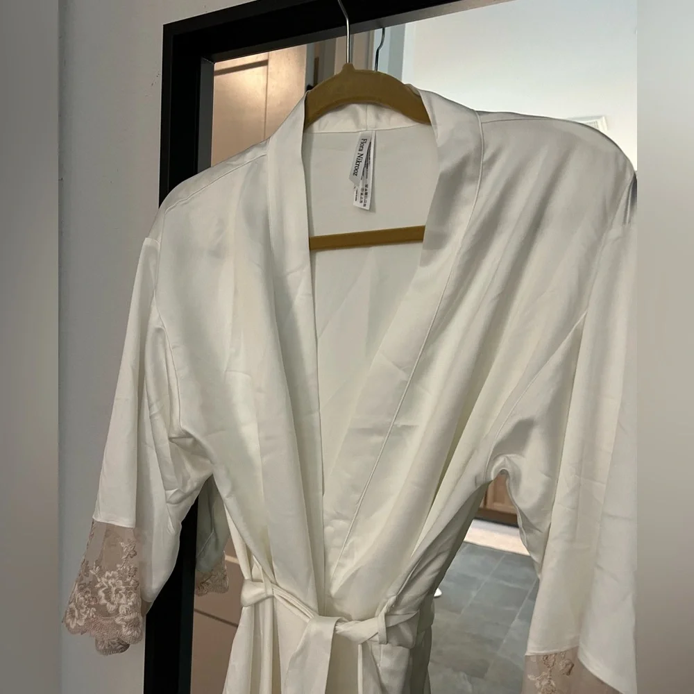 [Flora Nikrooz] NWOT Rosa Charmeuse Kimono - Picture 3 of 13